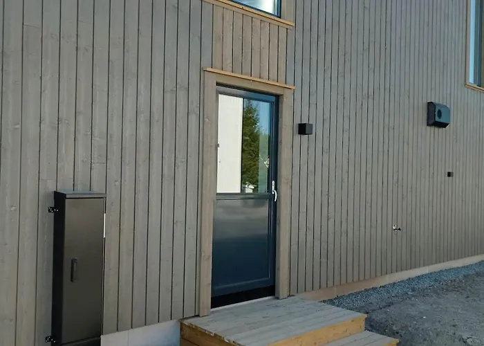 Cozy Apartment In A New House In Grimstad