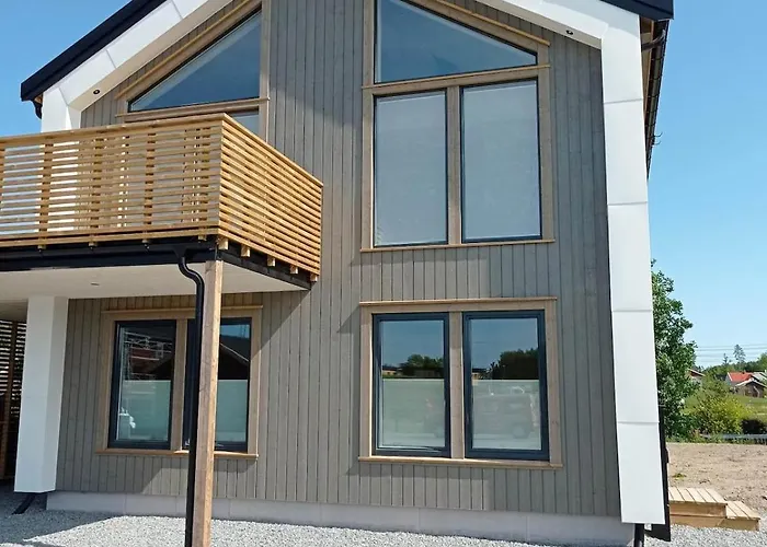 Cozy Apartment In A New House In Grimstad